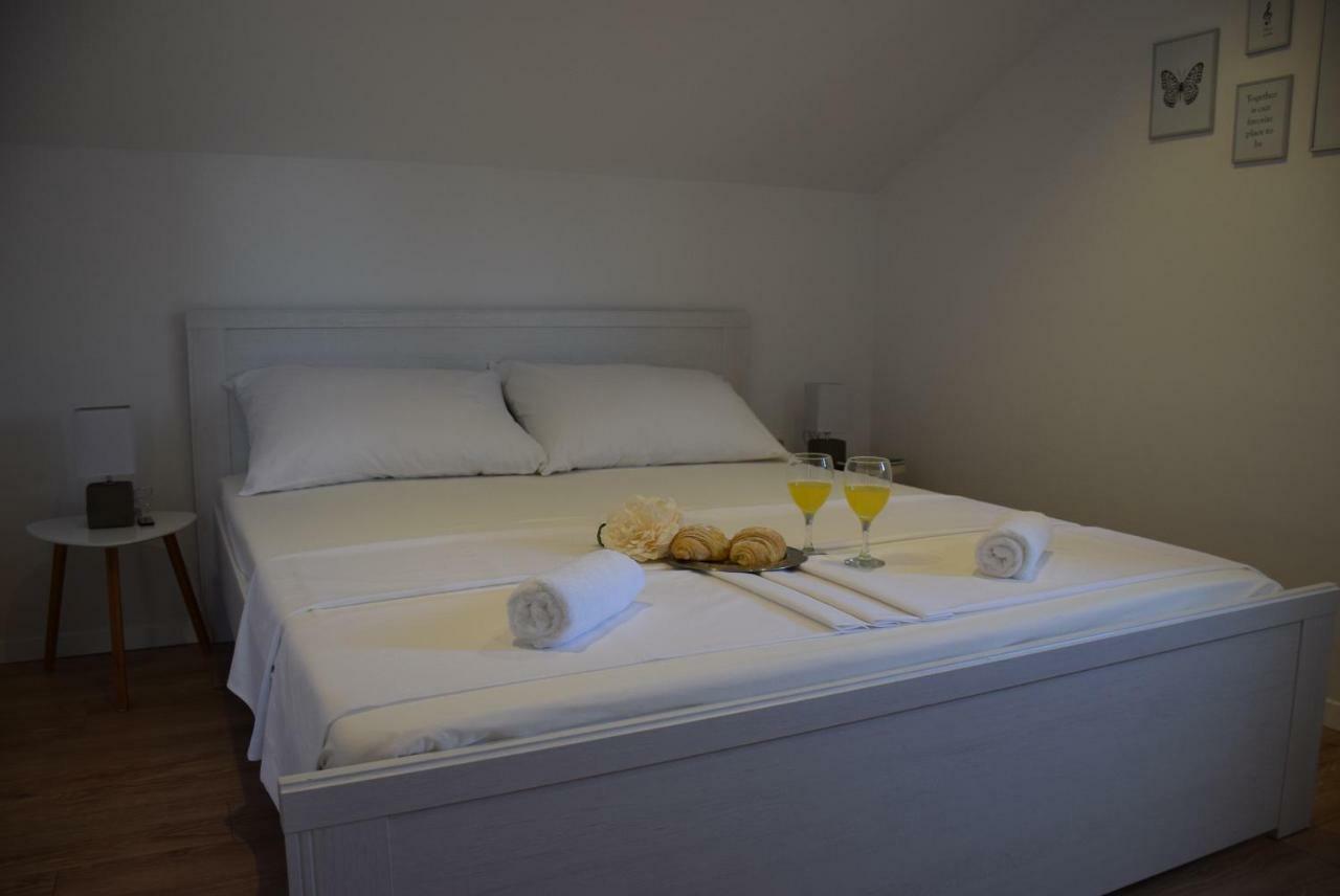 Apartments Zelic Водице Экстерьер фото