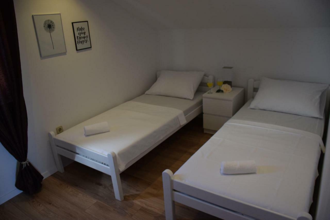 Apartments Zelic Водице Экстерьер фото